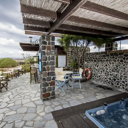 Apartment Ecoxenia Oia (Santorini)