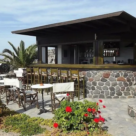 Ecoxenia Apartment Oia (Santorini)